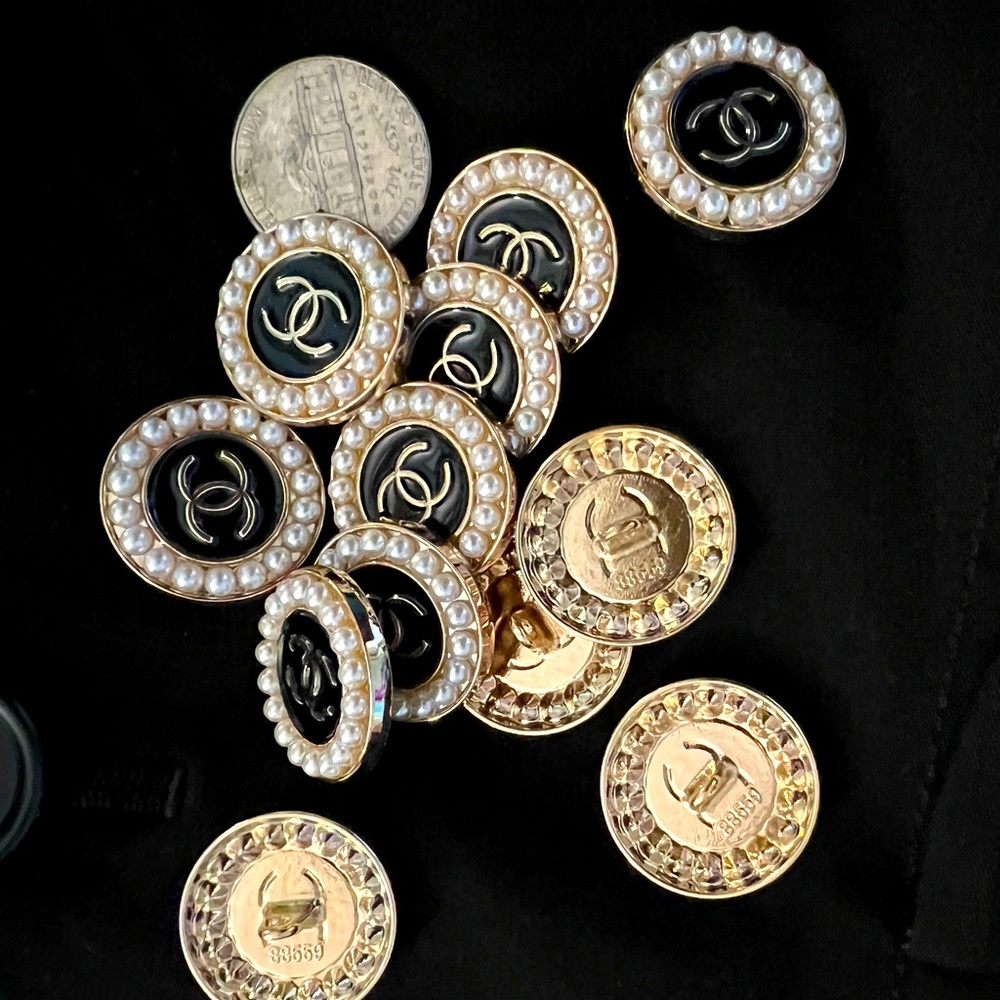(6 per set)repro/22mm=nickel/CC logo/white pearl edge/Gold/black/Sh…